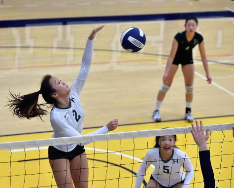 Varsity girls volleyball wins four consecutive league matches