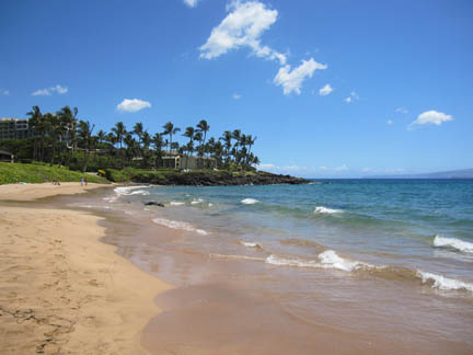 ULUA BEACH: A serene Hawaiian paradise