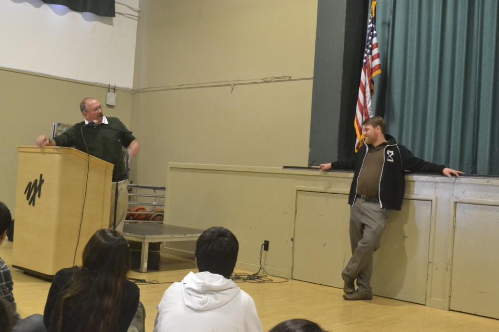 Cell Phones: Teachers Ray Fowler and Andrew Irvine debate