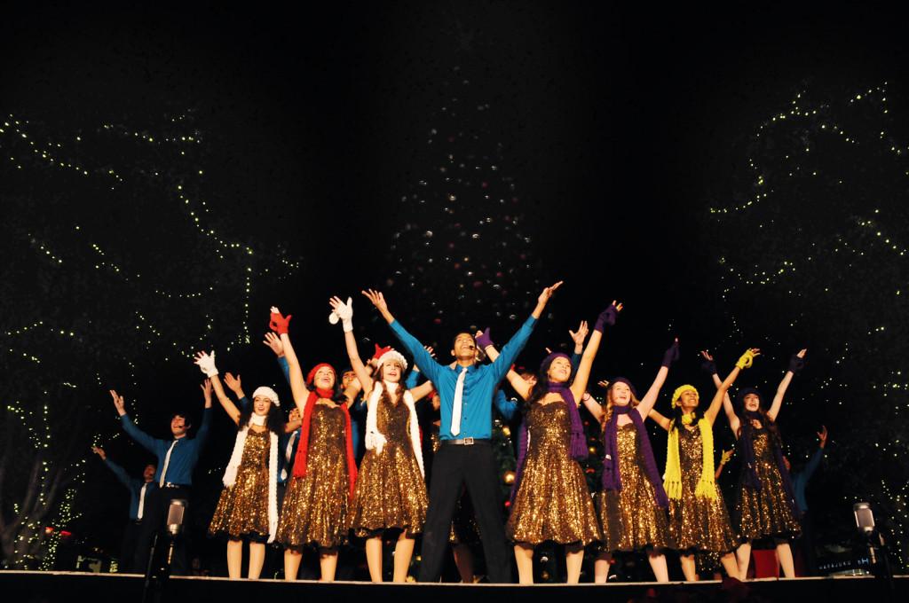 Students perform at annual Santana Row tree lighting ceremony