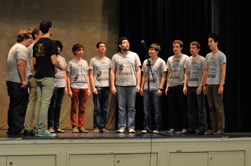 Guy's Gig and Yale group sing for the student body