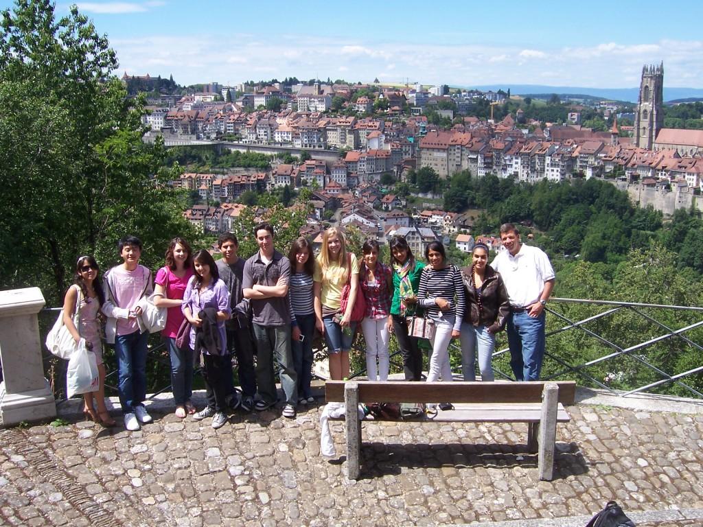Upper+School+students+and+faculty+went+on+a+city+tour+of+Fribourg%2C+Switzerland+in+2009%2C+where+our+sister+school+Coll%C3%A9ge+de+Gambach+is+located.