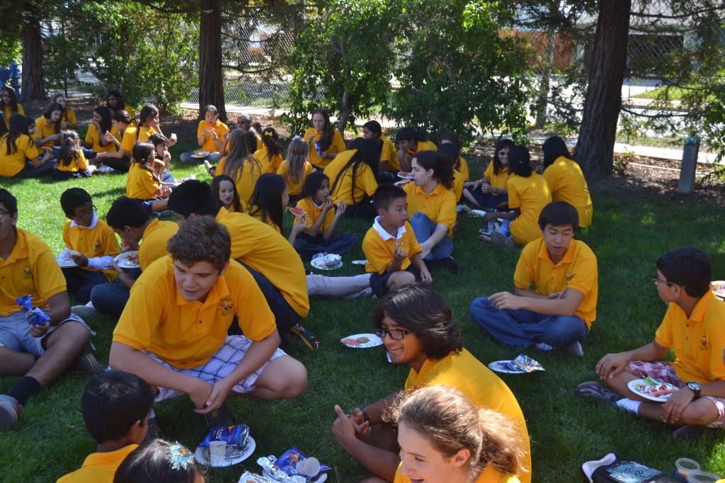 Sophomores and their Eagle Buddies enjoy lunch at the Bucknall campus. They had the chance to meet each other for the first time on Thursday, October 4. 