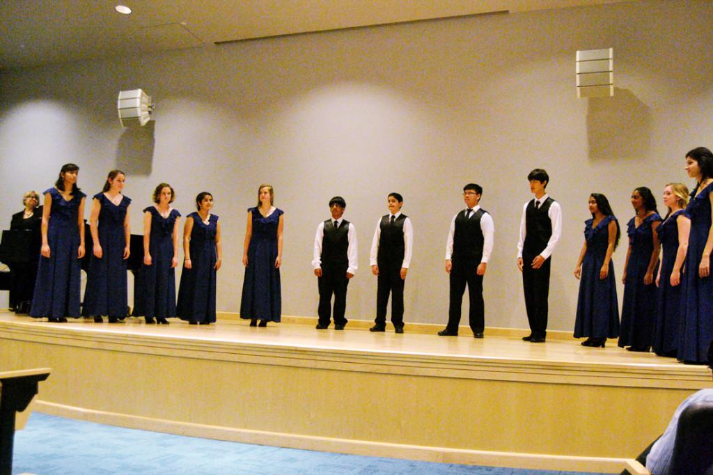 Camerata presents a folk song accompanied by Susan Nace on the piano. The choir performed on November 15 at the patriotic concert "Our Home."