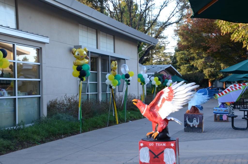 All four classes designed the eagles based on their respective themes. Many students voiced favorable opinions towards their class theme, despite difficulties in representing the theme in the eagle.