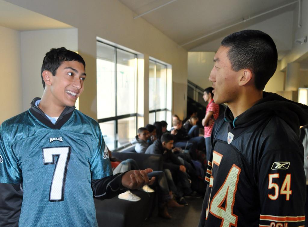 Students anticipate NFL playoffs as 49ers clinch a first round bye