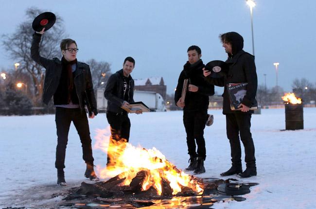 Fall Out Boy to come back with Save Rock & Roll