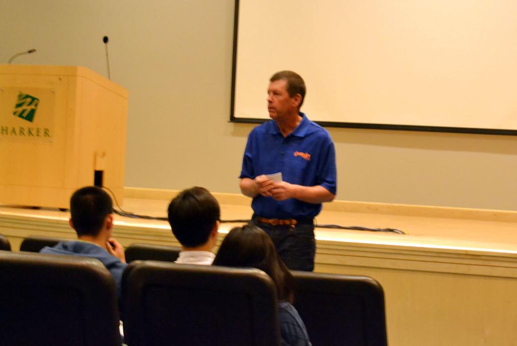 Scott McNealy presents to a group of students and faculty, giving advice about starting a company. For business-focused students, the session was both entertaining and informative.