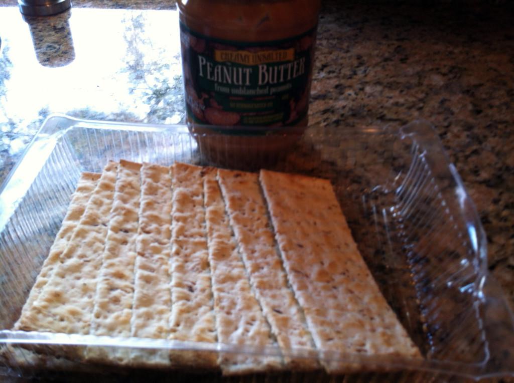 Flatbread sandwiches require only two ingredients: flatbread thins and nut butter. Try this snack to satisfy your stomach!