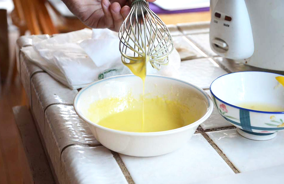 Down to Basics: Hollandaise Sauce   