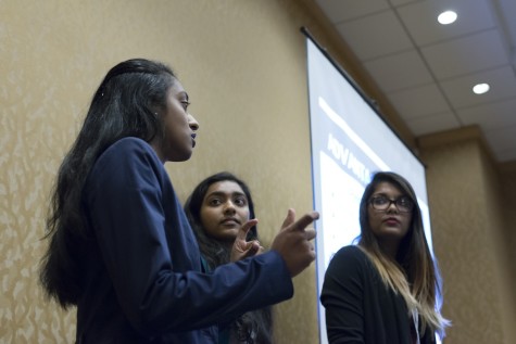 Juniors Juhi Gupta, Apoorva Rangan, and Vasudha Rengarajan discuss a three-step strategy for keeping coverage regular and comprehensive during their presentation at the NSPA convention.