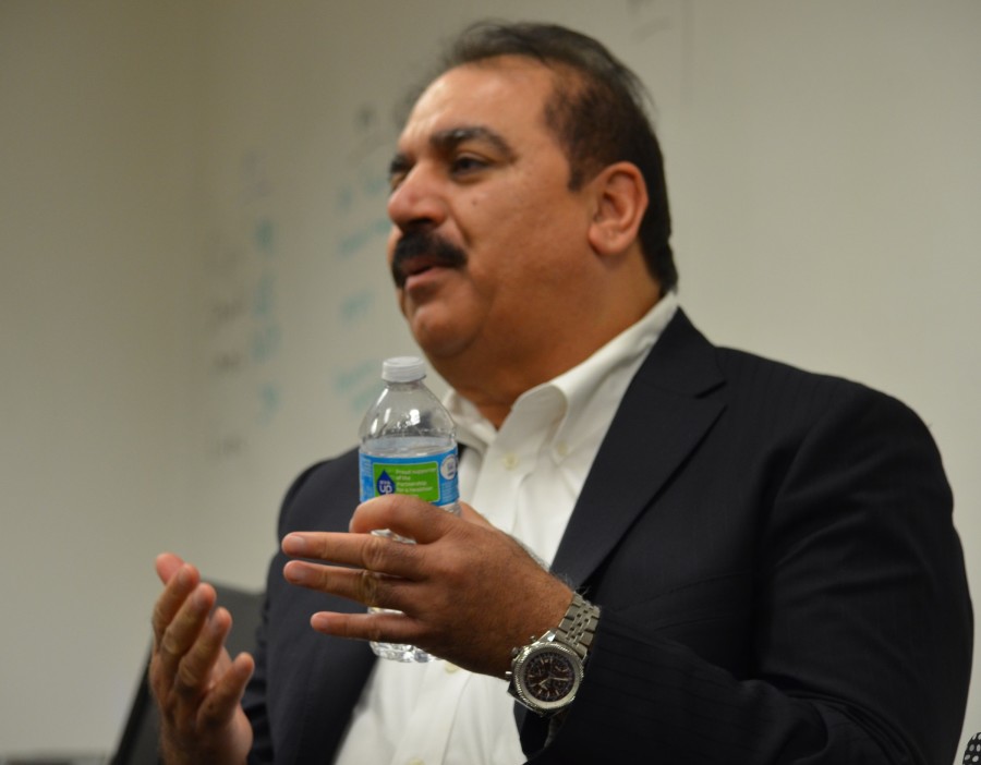  Jag Kapoor, the president of Golden State Restaurants, Inc., describes the growth of industries using a water bottle. The water bottle industry was unthinkable twenty years ago, but now has become part of daily life.