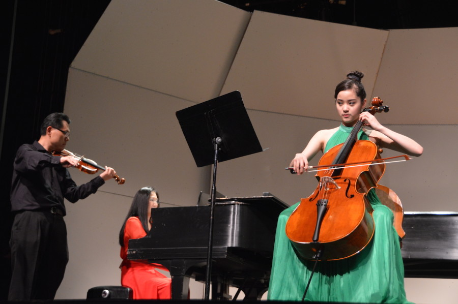 Nana performs alongside violinist Ryan Chen and pianist Jo-Hwa Yao. She performed at a United States International Music Competition Benefit Concert on March 21.  