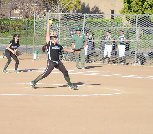 Marita Del Alto (11) pitches during the softball teams game against Harbor High School on Mar. 5.