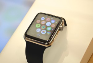 ​Customers can examine and play with the Apple Watch in Apple stores. Apple Watches start appearing around campus as students and faculty purchase the device after the release date.