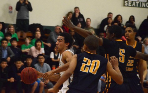Varsity boys basketball ends CCS run in first round against San Lorenzo
