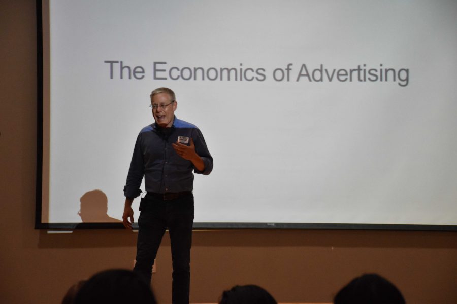 Speaker+Dr.+Steve+Tadelis+gave+a+presentation+to+Harker+students+during+long+lunch+on+Friday+in+the+Nichols+Auditorium.+Tadelis+addressed+his+microeconomic+work+on+Ebays+web+advertising+strategies+in+his+talk.