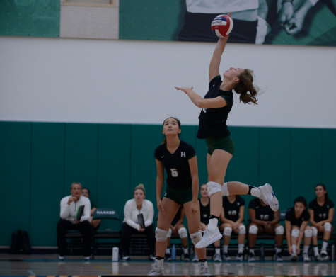 Varsity girls volleyball loses to Menlo in four sets