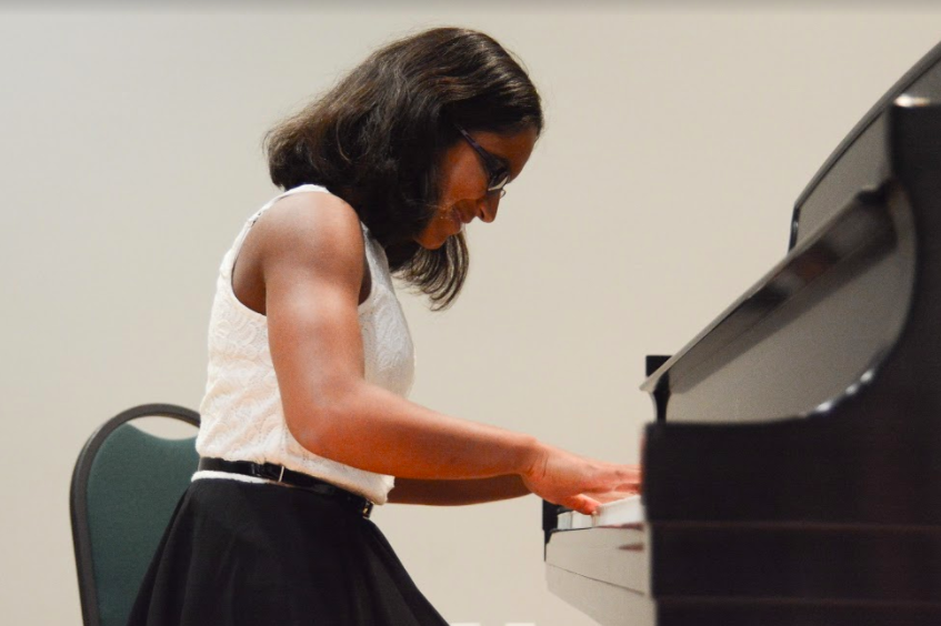 Piano candidate Ihita Mandal (11) plays Edvard Grieg’s Etude in F Minor, Op 73, No. 5 during this year’s Autumn Song. Ihita was the only piano candidate to perform today.