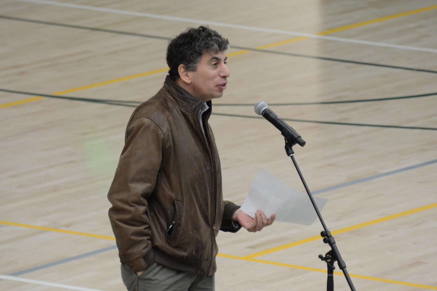 Mathematics department chair Anthony Silk announces signups for the AMC 10, 12 and the annual Tests of Engineering, Aptitude, Mathematics and Science (TEAMS) competition. Students can view the flyers posted around Dobbins for more information about these events.