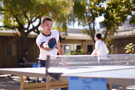 Student competitors advance in spirit club pingpong tournament