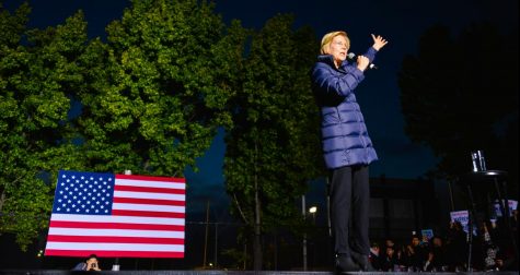 2020 presidential hopeful Sen. Elizabeth Warren (D.) addresses a crowd of thousands at her town hall rally in Oakland yesterday night. Warren put forth a number of policy proposals, including education reform, universal healthcare and anti-corruption legislation.