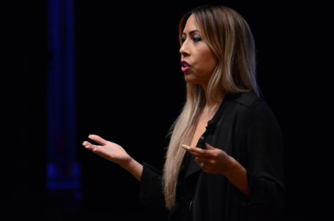 Psychologist Dr. Andrea Letamendi speaks to upper school students about building resilience to combat anxiety and stress. She used her passion for comic books to depict a narrative that many students were knowledgeable about.