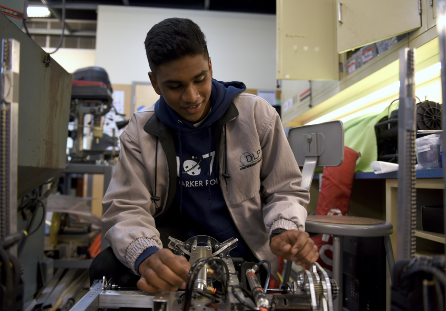 “[Leading robotics] has been just like the same attitude Ive approached everything [with] recently. It’s taught me that most people dont actually know what theyre doing, and its the people that are willing to admit that they dont know what theyre doing and try to learn that do the best,” Sanjay Rajasekharan (12) said.