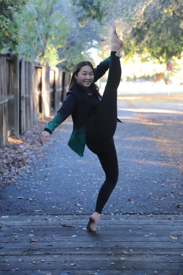 “[Dance is] a better way to present yourself because youre not really using your voice. Youre using yourself and your movement in connection with the music, and youre moving to that and vibing … Dance is showing a different side of yourself, a more artistic side, so its a more satisfying way to express myself,” Kristin Tong (12) said. 