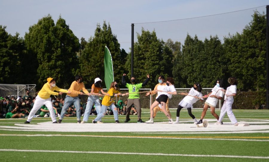 Freshmen preform their lip sync routine, re-enacting the freshmens victory over the juniors on Tuesday. The freshmen placed second for their performance.