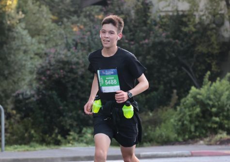 Rupert Chen (11) runs in the San Fransisco Full Marathon on Sept. 19. Rupert finished the marathon in 3:26:14, placing first in the 16 and under category and 182nd among the races 3180 total participants.
