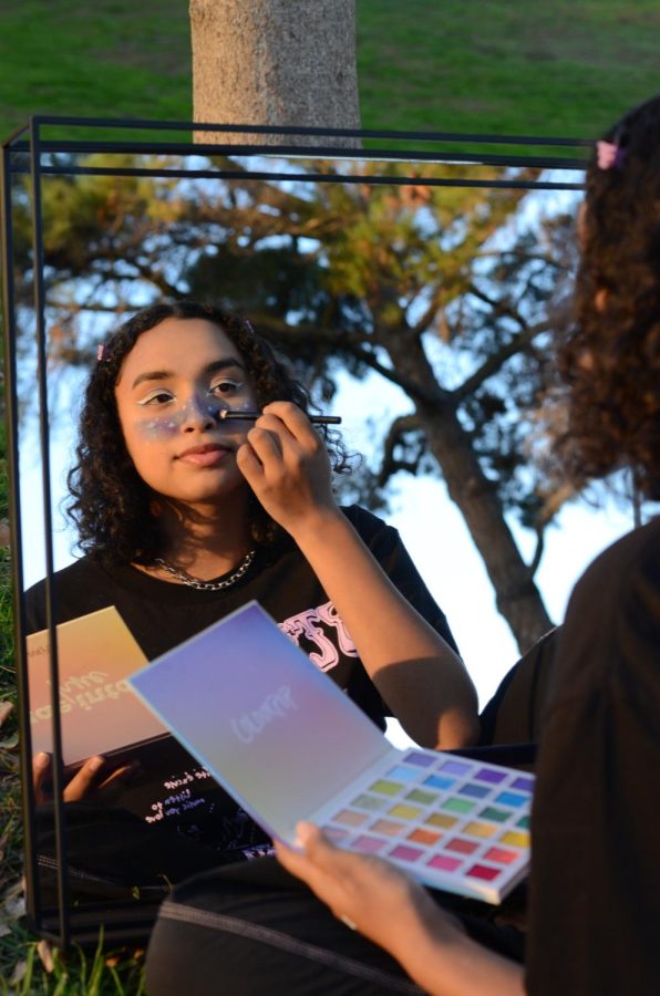 “Learning how to do makeup really helped me gain confidence because I saw a different side of myself — I saw my own beauty. Your face is like a very interesting canvas. It’s something that you know better than anyone else, so it’s very fun to experiment with how you can make yourself look different, Shinjan Ghosh (12) said.