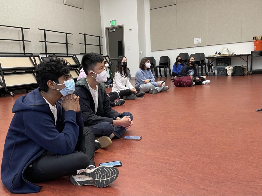Members of Music Creation Club listen to Brian Moran while he describes the challenges he has faced as a musician. “It was interesting how [Moran] talked about his career as a musician, because especially in the Bay Area, its very STEM oriented, Iris Cai (9) said.