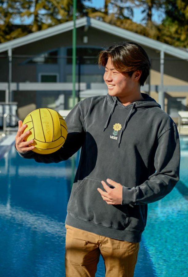 To me, water polo feels like an escape from schoolwork. That facet of it inspires me to play even more and improve. School’s pretty stressful, so at the end of the day, it’s nice to get out there with my friends and play together for a couple hours. The water serves as my de-stress zone, Andrew Reed (12) said.