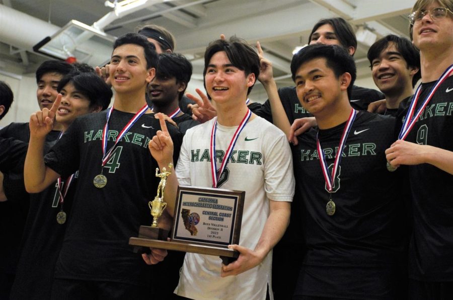 Co-Captain+Tyler+Beede+%2812%29+holds+the+CCS+plaque+and+poses+with+the+varsity+boys+volleyball+team.+This+year+marks+the+third+time+the+varsity+boys+volleyball+team+has+won+CCS.