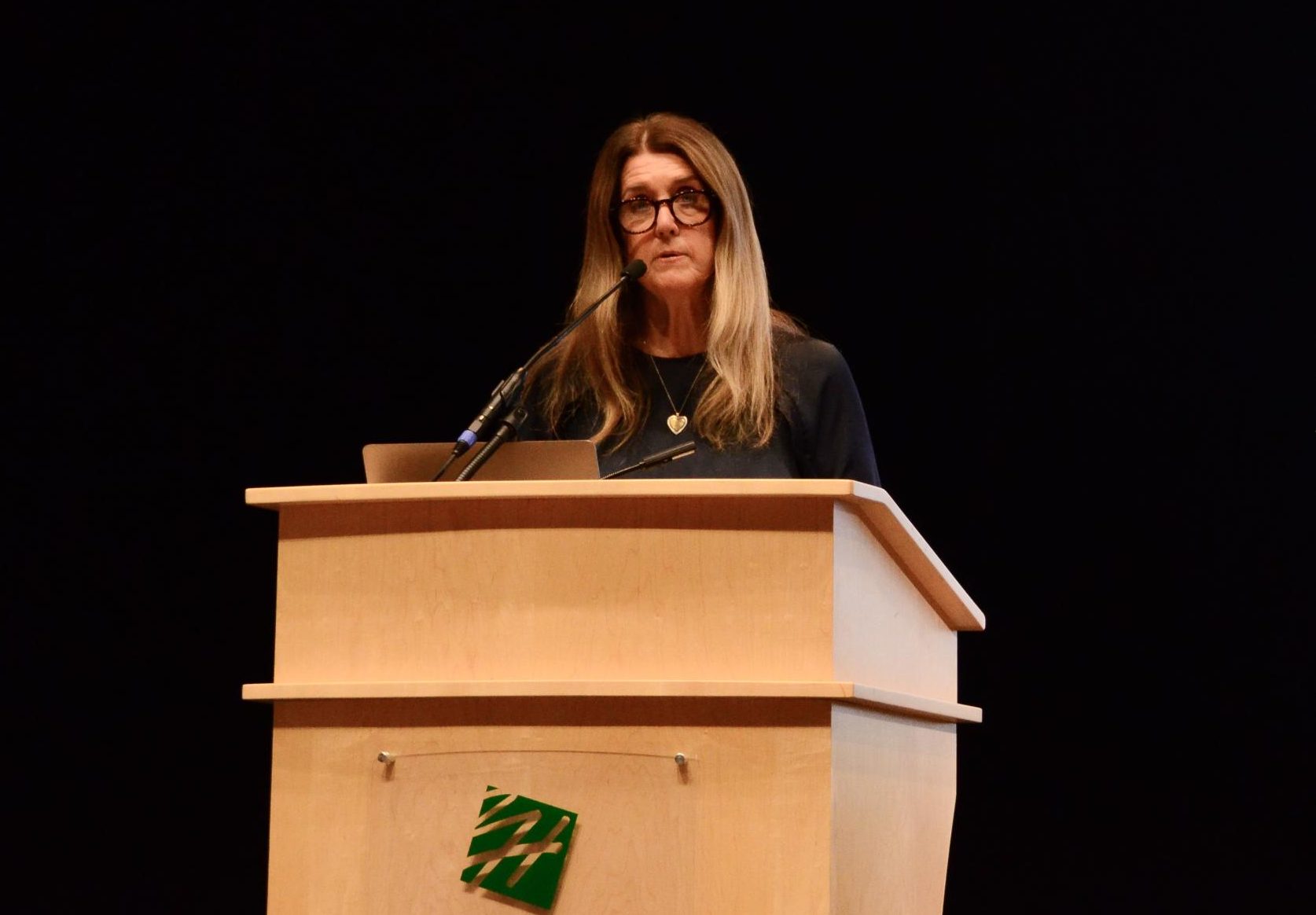 Margaret Dunlap explains to parents and students how to approach college admissions in a healthy manner. She guided attendees through exercises related to college admissions.