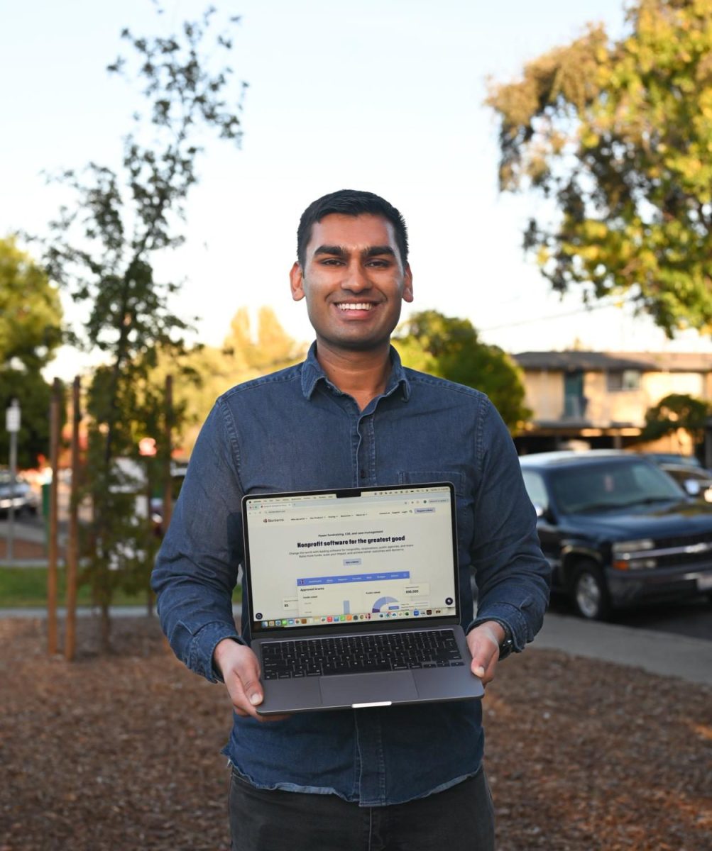 Rohan Chandra ('15) showcases Bonterra, a company dedicated to developing technology solutions that support social good organizations. As part of his role, Chandra created an app that enables project leads to communicate more effectively with donors and funders.