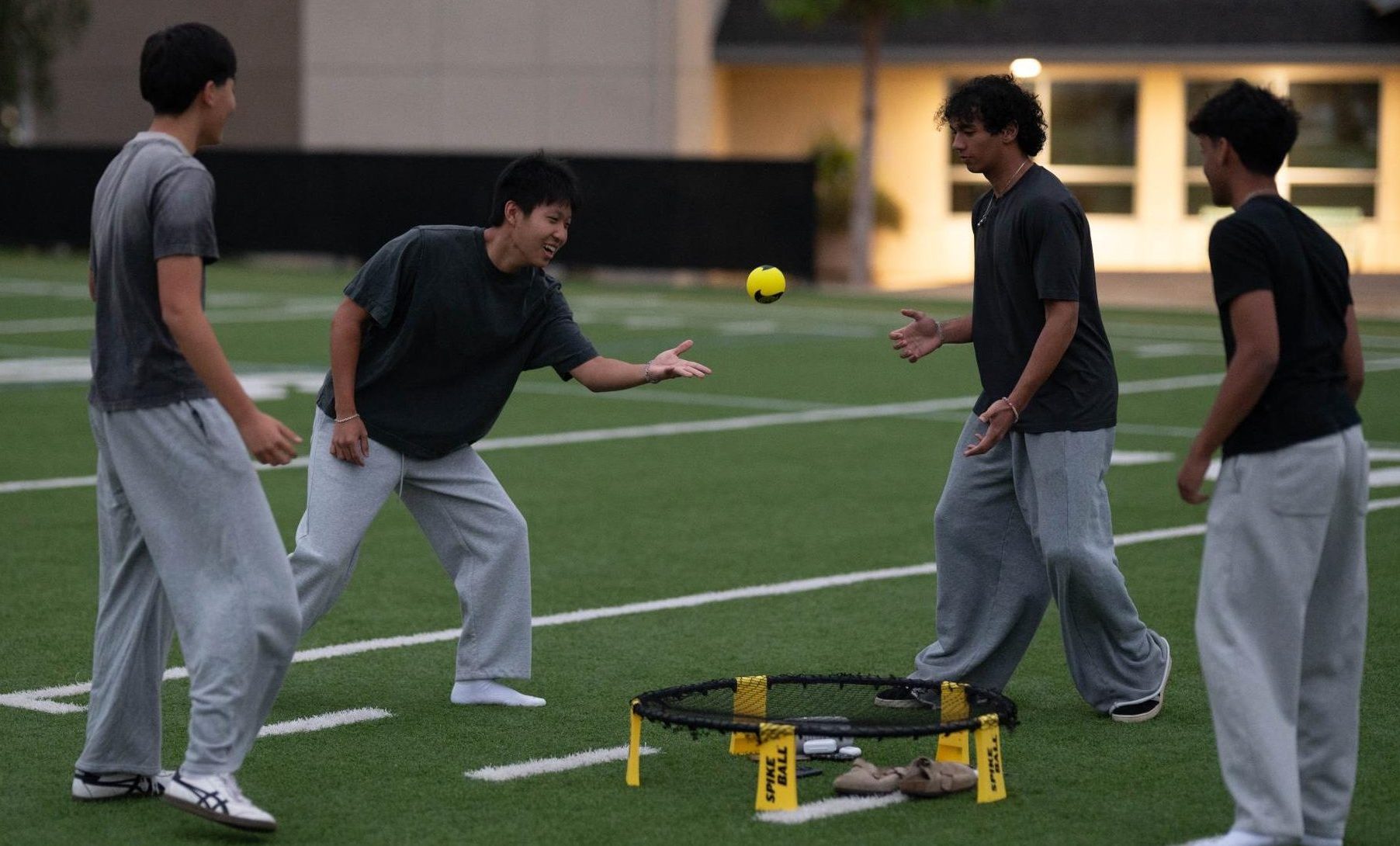Seniors Alan Shen and Demitri Ajlouny play spikeball as they wait for the sunrise. The event was an opportunity for students to bond without the strict schedules of other school gatherings.