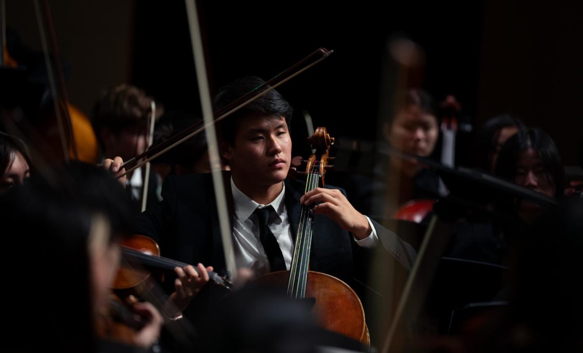 Principal cellist Haniel Baek (9) delivers a flourish to end Josef Strauss's Sphärenklänge Walzer (Music of the Spheres), Op.235. According to conductor Jaco Wong, Strauss attempted to encapsulate the movement of the heavenly bodies within the melodies of his piece.