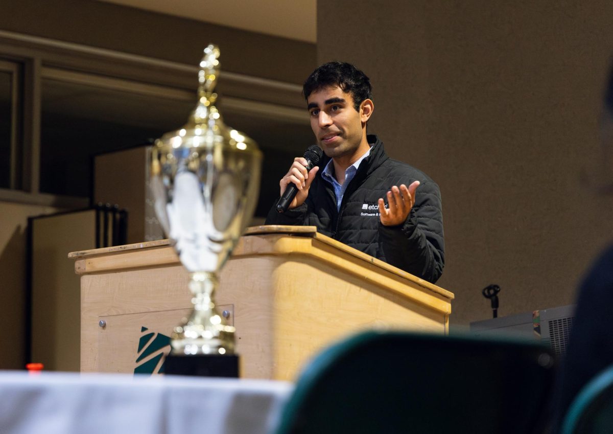 Avi Gulati (‘20) delivers the banquet’s keynote address. Gulati focused on how the communication skills his speech career taught him translated into his job as an electrical engineer.