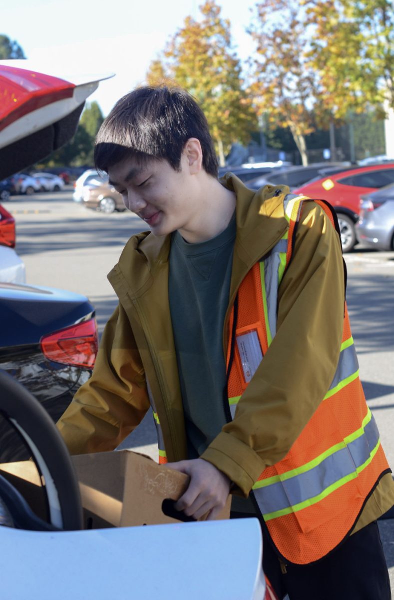 “I hope that I can make a better community wherever I end up. I don't think food banks are going to solve world hunger, but at least in a community, we can help out a few people. More importantly, we can make some ties. We can have people meet each other, become friends. There are endless possibilities,” Justin Yang ('26) said.